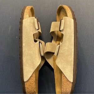 Brand new never worn mens size 43 taupe suede soft bed double strap birks.
